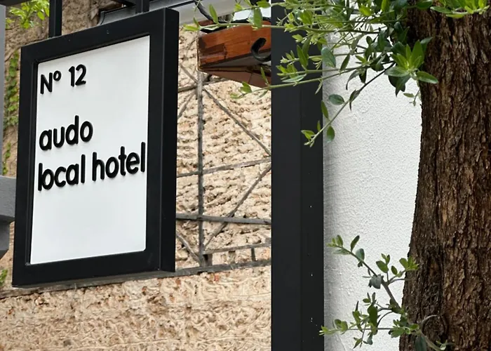 Audo Local 4*