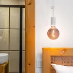 Audo Local Hotel
