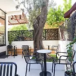 Audo Local 4*
