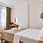 Audo Local 4*