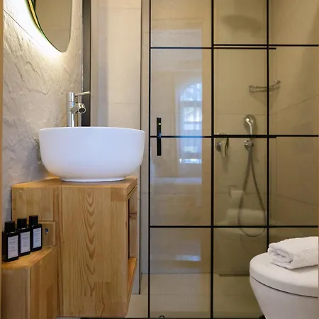 Hotell Audo Local Antalya