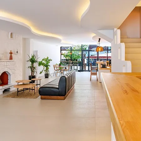 Audo Local Otel