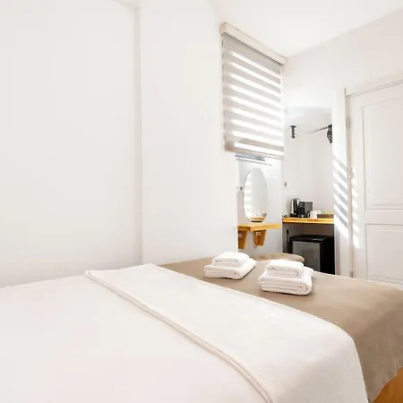 Audo Local Hotel Antalia