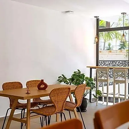Audo Local Szálloda Antalya