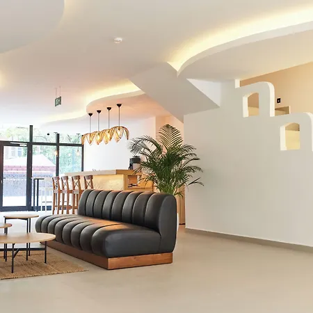 Audo Local Hotel 4*