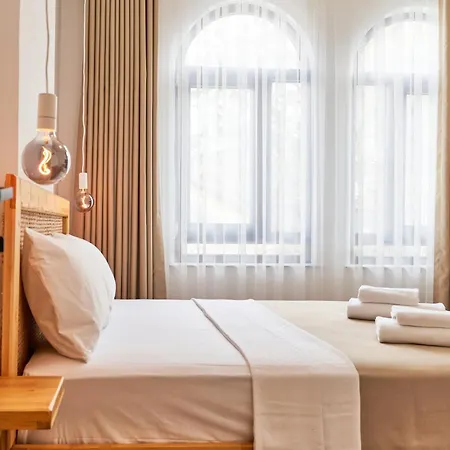 Hotel Audo Local 4*