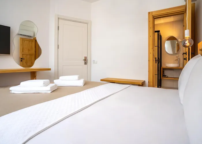 Audo Local Hotell Antalya